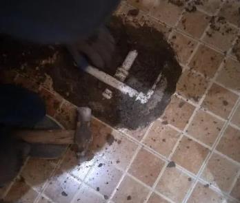 洛阳卫生间漏水维修公司为您分享下卫生间渗水如何处理及注意事项